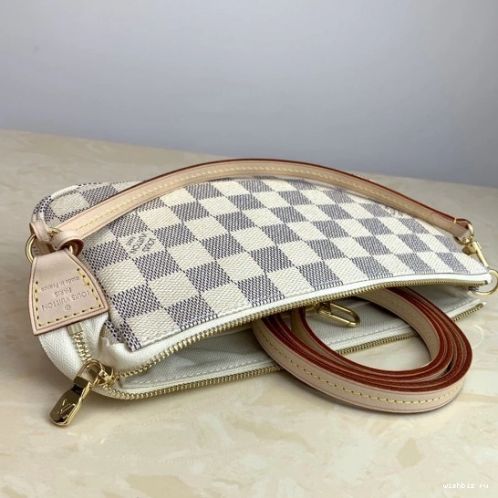 WIS Vuitton Louis POCHETTE ACCESSOIRES 0102